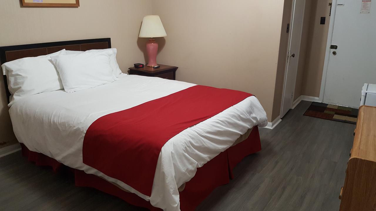 מידלאנד Shamrock Motel מראה חיצוני תמונה